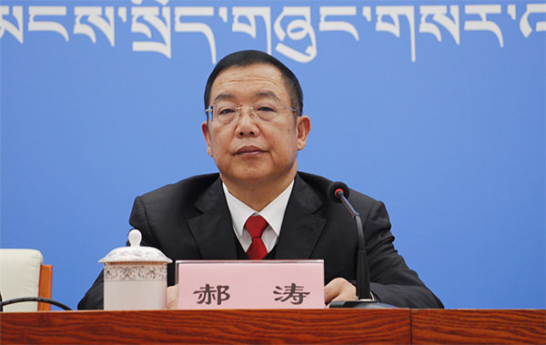 图为发言人：自治区党委政法委副书记、秘书长、自治区国安办常务副主任、区教整办副主任 郝涛.jpg